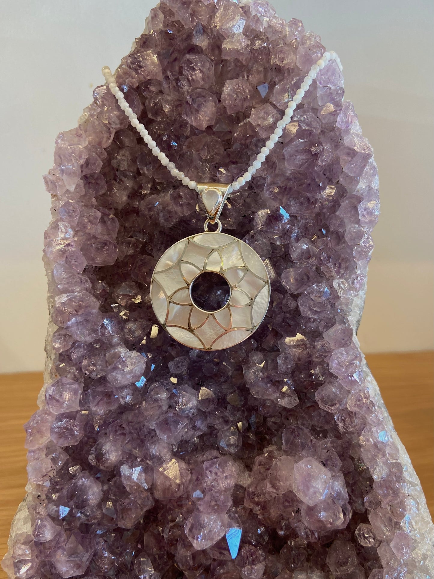 Mother of Pearl Flower Pendant on Petite Moonstone Strand